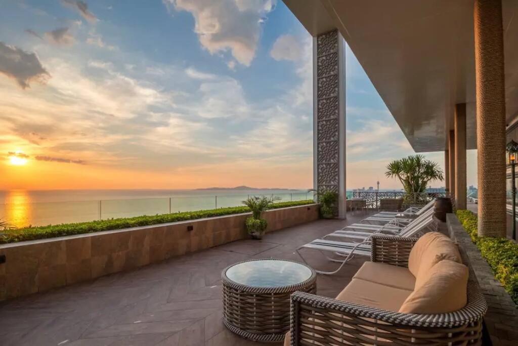 Appartamento The Riviera Jomtien Esterno foto