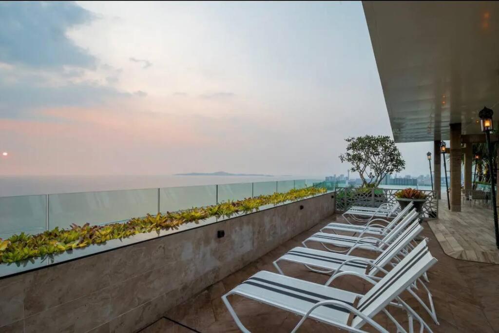Appartamento The Riviera Jomtien Esterno foto
